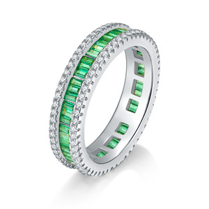 Anillo de Eternidad Completo de Plata de Ley S925 con Imitación de Esmeralda y Moissanita, Estilo Retro, Lujoso, Apilable y Versátil para el Dedo Índice - Product Image 2