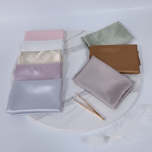 <span class=keywords><strong>Foulard</strong></span> carré moyen <span class=keywords><strong>en</strong></span> satin pour <span class=keywords><strong>femme</strong></span>, sensation soyeuse, idéal pour le sommeil et le soin des cheveux - Product Image 3