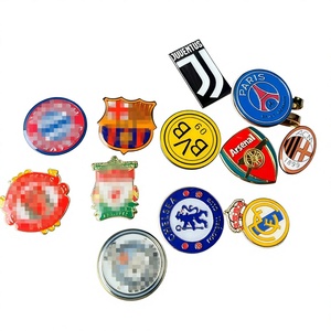 Logo de <span class=keywords><strong>club</strong></span> de football pour <span class=keywords><strong>Ronaldo</strong></span>, badge de téléphone portable dessin animé, décoration de voiture, cadeau pour petit ami, broche tridimensionnelle à coller - Product Image 1