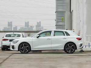 Année modèle <span class=keywords><strong>A3</strong></span> 2024 Sportback <span class=keywords><strong>35</strong></span> TFSI Style Sport Sièges de voiture d'occasion bon marché en cuir Sièges de sport Matrix LED - Product Image 4