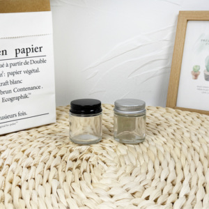 Pot en verre résistant aux enfants de 100ml avec bouchon CR - Product Image 1