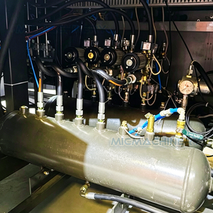 Moldeadora Lineal de PET de Alta Precisión con Servomotor, 1000 Piezas/Hora, Sistema de Recuperación de <span class=keywords><strong>Aire</strong></span> Integrado para Botellas de Bebidas y Cosméticos de 15L - Product Image 2