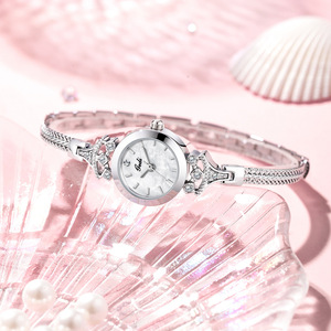 <span class=keywords><strong>Reloj</strong></span> <span class=keywords><strong>de</strong></span> Pulsera <span class=keywords><strong>de</strong></span> Aleación <span class=keywords><strong>de</strong></span> Alta Gama Goldie Niche, <span class=keywords><strong>Reloj</strong></span> <span class=keywords><strong>de</strong></span> Lujo Ligero <span class=keywords><strong>de</strong></span> Alto Valor, Fritillaria, Pequeño y Exquisito para Mujer, Resistente al Agua, con Puntero <span class=keywords><strong>de</strong></span> Cuarzo - Product Image 2