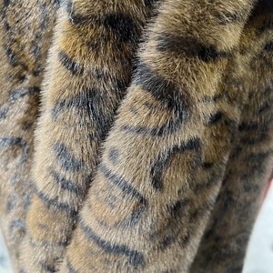 Tessuti in Pelliccia Sintetica di Visone a Pelo Corto, Morbidi, Stampati con Motivo Leopardato, per Costumi, Giocattoli, Artigianato, Abbigliamento e Tessili per la Casa - Product Image 2