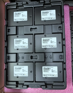 PM983A 7.68TB NVME PCIE GEN3 U.2 2.5IN Solid State Drive Baru - Hard Drive Internal - Product Image 2