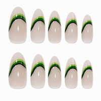 Ongles à presser longs et élégants, base nude, double pointe verte, style français, pour un usage quotidien décontracté