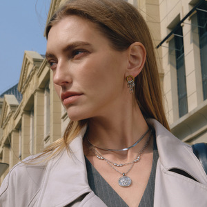 Boucles d'oreilles pendantes en acier inoxydable, design géométrique à pampilles bicolores, bijoux tendance - Product Image 4