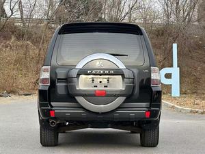 Offre Spéciale d'occasion 4*4 Mitsubishi <span class=keywords><strong>Pajero</strong></span> V93 Voiture à essence 4wd Adulte LHD Suv 5 Places 5 Portes Orv à vendre - Product Image 3