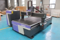 ACCTEK Routeur CNC ATC haut de gamme AKM1325 3 axes pour processus de fraisage de gravure de plaques de métaux mous.