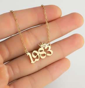 Couronne année dames bijoux accessoires Simple plaqué or pendentif sur chaîne à maillons à la mode et personnalisé - Product Image 6