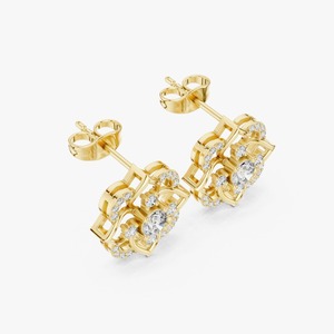 Boucles d'oreilles clous élégantes à design unique, motif floral et halo de diamants, en argent sterling 925, pour mariages et usage quotidien, disponibles à la vente - Product Image 6