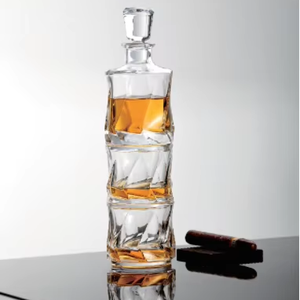2025Hot SaleTwill Vintage <span class=keywords><strong>bouteille</strong></span> <span class=keywords><strong>de</strong></span> vin nouveau Design créatif gravé bande verticale empilable cristal verre whisky carafe ensemble - Product Image 1