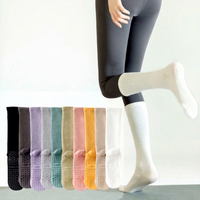 Chaussettes de yoga en coton respirantes, antidérapantes, pour Pilates, danse, sport, pour femmes, avec grip antidérapant, blanches, best-seller