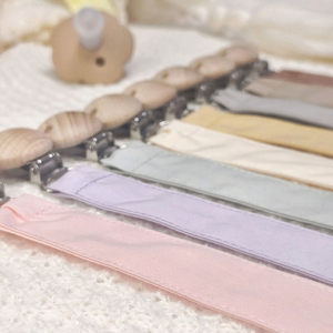 Vente en gros de attache-tétine personnalisée en tissu coton pour garçon et fille pour bébé - Product Image 6