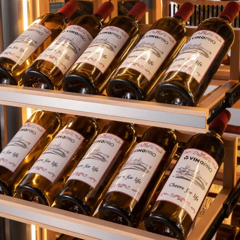 Compresor eléctrico de una sola zona Enfriador de vino Capacidad de 800L 112 botellas Puerta de vidrio Refrigerador de vino para el hogar 3 estantes para opciones