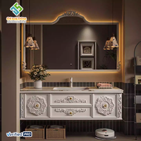 Meuble-lavabo mural moderne en bois massif de style farmhouse avec évier en cuivre, miroir LED et vasque en céramique - Cuisine