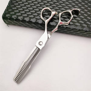 Ciseaux à cheveux professionnels LQ, lame standard de 6 pouces, pour droitiers, utilisation en salon de beauté, outils de coiffure en acier inoxydable - Product Image 3