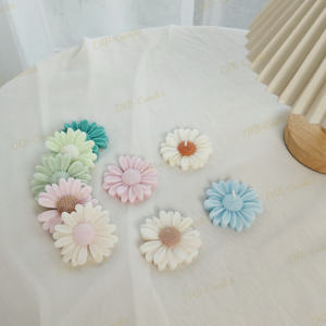 Handmade <b>Large</b> 3D Flower Chamomile <b>candles</b> novelty Daisy Flower shape Aromatherapy <b>Candle</b> - Product Image 4