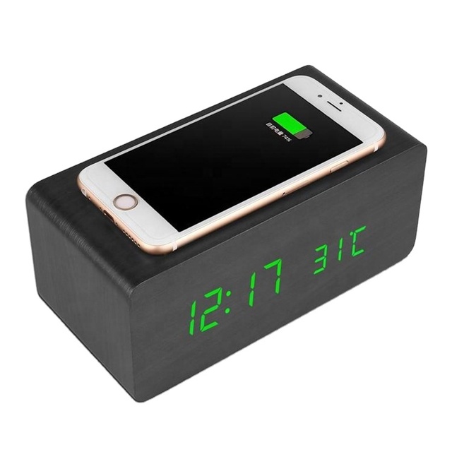 Best Gift Promotional Desk & Table Clock Digital Clock Wireless Charger Phone 5W 10W Wireless Charging Wooden LED Alarm Clock