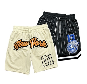 Shorts de sport amples de haute qualité avec logo brodé et doublure en maille respirante, shorts de basket vintage streetwear pour hommes - Product Image 1