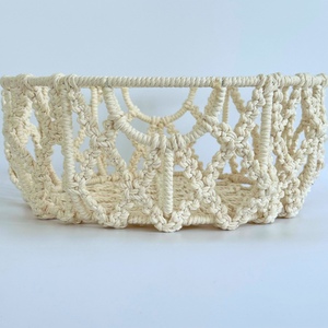 Cesta de almacenamiento de macramé de algodón Natural multifunción estilo artístico para el hogar decorativo de pared disponible en diferentes tamaños - Product Image 6