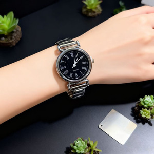 Vendita calda braccialetto di compleanno in acciaio inox in lega di vetro quadrante impermeabile <span class=keywords><strong>da</strong></span> donna <span class=keywords><strong>orologio</strong></span> <span class=keywords><strong>da</strong></span> <span class=keywords><strong>polso</strong></span> <span class=keywords><strong>da</strong></span> ragazza con fascia elastica - Product Image 4