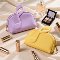 Sac de maquillage de voyage étanche en Silicone souple de grande capacité pour femmes pochette de rangement Portable fermeture éclair à la mode bonbons cosmétiques
