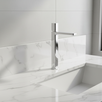 Table de toilette carrée pour lavage des mains sous le robinet chaud et froid de l'hôtel haut de gamme Robinet de salle de bain chromé en laiton