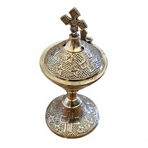 Suministros para Iglesias de Jerusalén, Quemador de Incienso Católico de Latón con Cruz en la Parte Superior, Detalles Tallados a Mano, Diseño Personalizado, Uso Religioso en el Hogar - Product Image 1