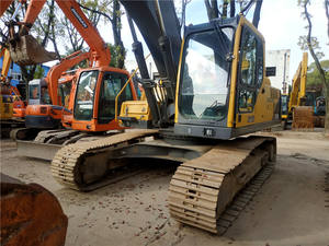 Excavadora de cadenas VOLVO EC210BLC de segunda mano, 5 toneladas, modelo 2016, marca Komatsu, bomba hidráulica Kyb, motor incluido. - Product Image 3