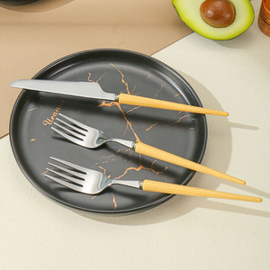 Sản phẩm mới 304 thép không gỉ 5 cái muỗng nĩa <span class=keywords><strong>Knife</strong></span> Set nhà hàng bằng gỗ xử lý dao kéo Flatware - Product Image 3