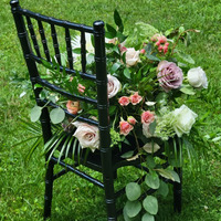 Chaises Chiavari Noires en Résine Empilables pour Banquets et Événements Hôteliers Professionnels