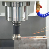 Centre d'usinage vertical CNC VMC650 à 3 axes de Taïwan, machine de fraisage CNC VMC à 4/3 axes