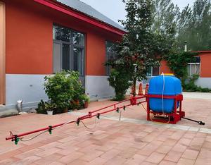 Pulverizador Agrícola Portátil con Bomba PTO para Tractor, Tanque Pulverizador de Alta Productividad para Uso en Maíz Agrícola - Precio Competitivo - Product Image 4