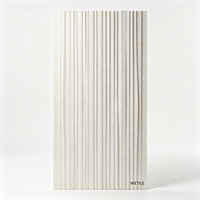 Lembaran Batu Sintered Putih Limestone 3D Relief Beralur 1000x3000mm Ultra Tipis Tekstur Ukiran untuk Panel Dinding Interior Latar Belakang TV
