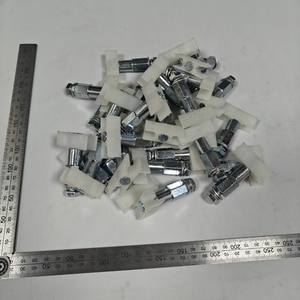 100% piezas de repuesto de ascensor originales y nuevas deslizador de puerta de ascensor 57/49*40mm para <span class=keywords><strong>Fermator</strong></span> - Product Image 2