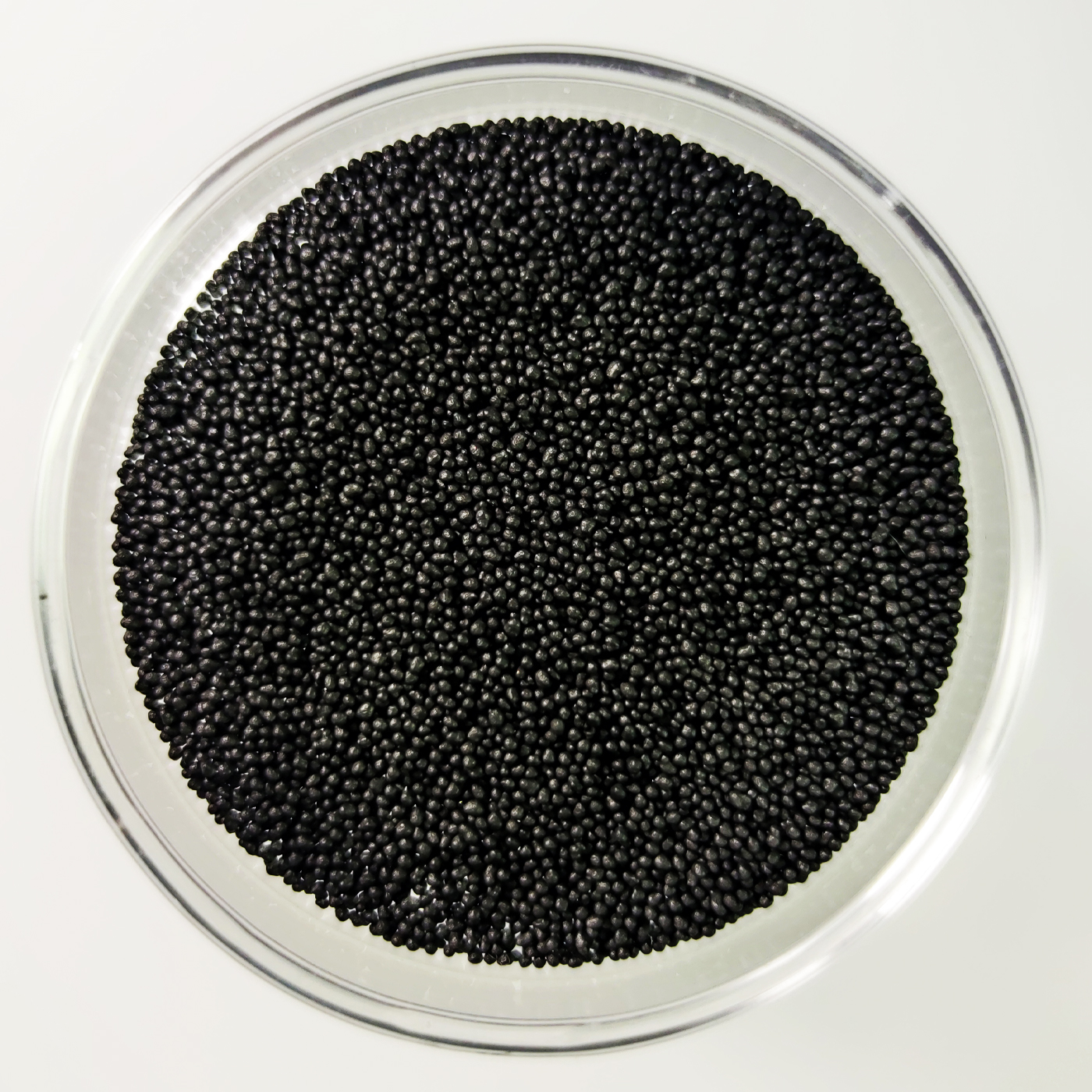 Темно-серые бусины