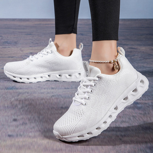 2024 <span class=keywords><strong>Zapatillas</strong></span> <span class=keywords><strong>de</strong></span> deporte <span class=keywords><strong>de</strong></span> diseñador para hombre Cómodos zapatos <span class=keywords><strong>de</strong></span> patinaje casuales <span class=keywords><strong>Mayorista</strong></span> - Product Image 3