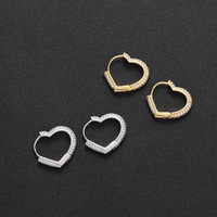 Boucles d'oreilles créoles en or pour femme, style Hip Hop Bling, motif cœur ajouré, entièrement pavées de micro-zircons CZ, bijoux de mode