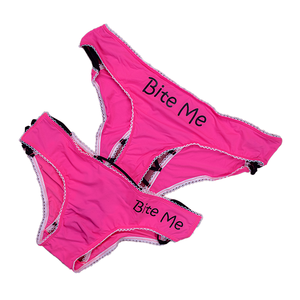 Al por mayor, bragas hipster de talle medio de lujo para mujer y hombre, tallas grandes, con estampado de letras 'Bite Me' y diseño hueco sexy - Product Image 1