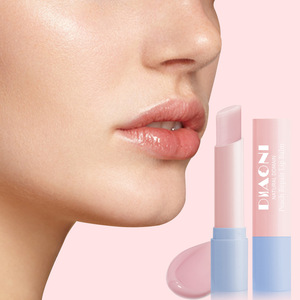Eliminar el humo oscuro Bálsamo labial Aligeramiento Melanina Blanqueamiento Brillo Aceite <span class=keywords><strong>Labios</strong></span> Lápiz labial rosa Exfoliante Desvanecimiento Líneas <span class=keywords><strong>de</strong></span> <span class=keywords><strong>labios</strong></span> - Product Image 4