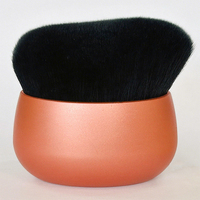 Pinceau de maquillage synthétique pour le visage et le corps, à poils synthétiques, de style plat et angulaire, avec manche en plastique, pour fond de teint et anticernes