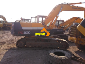Excavadora de cadenas hidráulica usada Komatsu PC200-5 con motor Komatsu de 140KW de potencia, capacidad de cazo de 0.8m y precio razonable. - Product Image 3