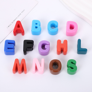 Perles lettres <span class=keywords><strong>alphabet</strong></span> en acrylique pas chères, à grand trou, plaquées or UV, grosses perles lettres, breloques pour porte-clés, vente en gros - Product Image 5