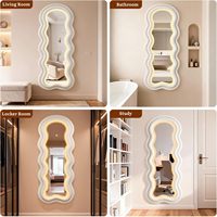 Miroir décoratif moderne ondulé pleine longueur, irrégulier, avec éclairage 3 couleurs réglable, anti-explosion, cadre de luxe en velours Teddy