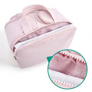 Sac de rangement pour maquillage multifonctionnel léger, trousse à cosmétiques moelleuse à main et pochette de rangement pour les toilettes - Product Image 6