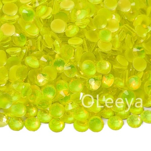 Cristales de Estrás al por Mayor de Fábrica OLeeya, Color Amarillo, Parte Posterior Plana, Sin Fijación en Caliente, Fijación en Frío para Accesorios de Ropa - Product Image 4