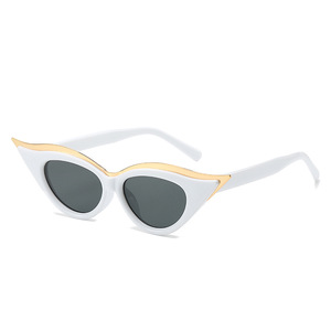 <span class=keywords><strong>Lunettes</strong></span> <span class=keywords><strong>de</strong></span> <span class=keywords><strong>soleil</strong></span> œil <span class=keywords><strong>de</strong></span> chat pour <span class=keywords><strong>femme</strong></span> <span class=keywords><strong>de</strong></span> luxe les plus vendues, blanches et roses, avec monture en PC, en vente - Product Image 5
