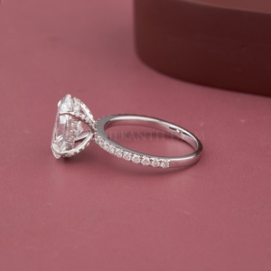 Anillo de diamantes de alta calidad con corte redondo y pavé, banda de diamantes creados en laboratorio, anillo de diamantes finos para mujer de proveedor indio. - Product Image 2