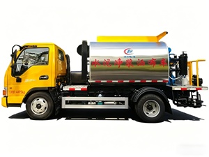 Camion distributeur d'asphalte intelligent, pulvérisateur d'asphalte pour la construction routière et l'entretien des autoroutes - Product Image 4